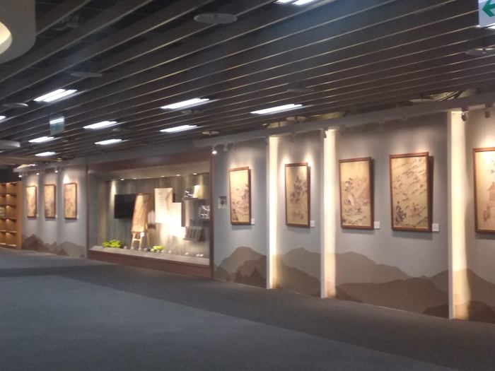 國立臺灣圖書館 · 1樓資訊檢索區天花格柵設計裝修工程 照片7