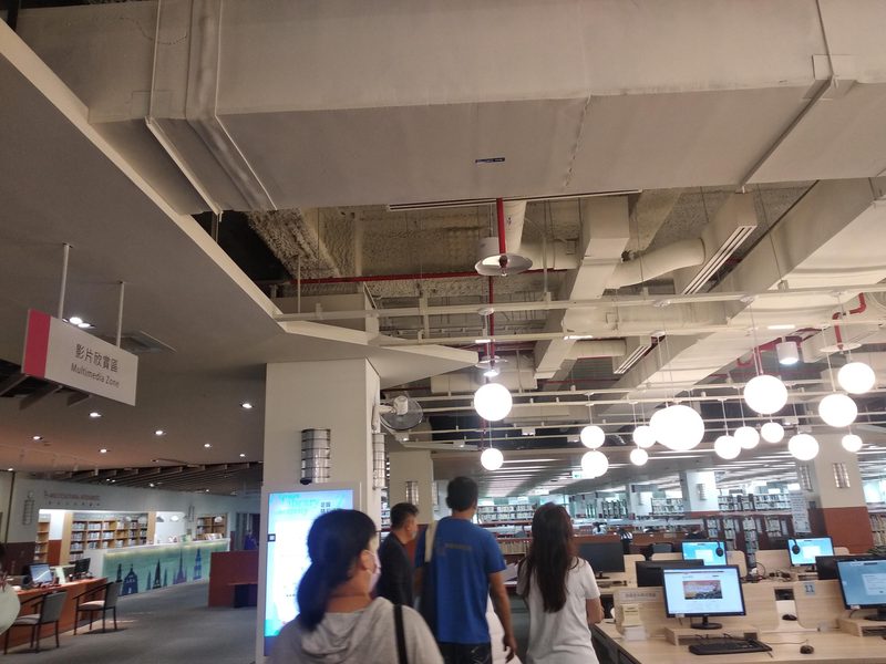 國立臺灣圖書館 · 2樓閱覽區、影片欣賞區天花格柵設計裝修工程 照片3